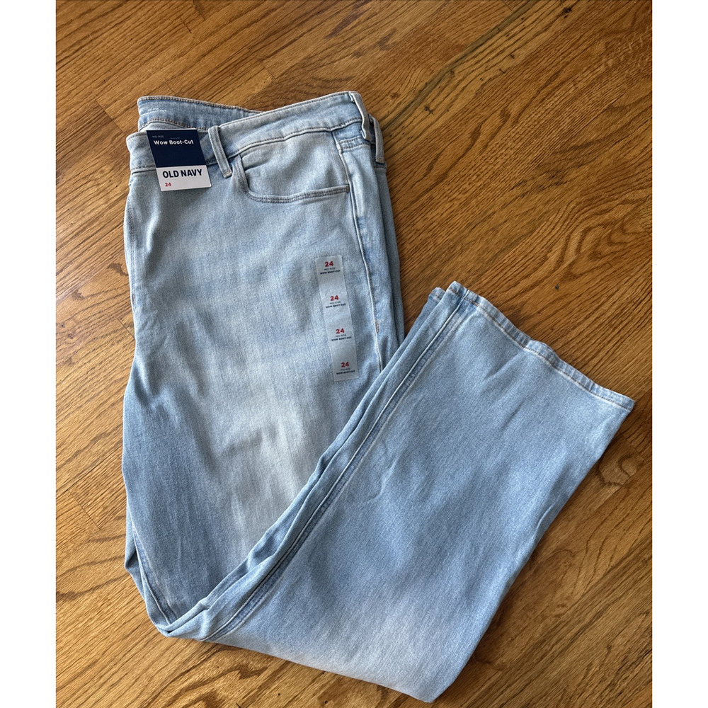 Old Navy Women's 24 Wow Boot Cut Mid Rise Jeans Denim Light Wash‎ Fading NWT NEW